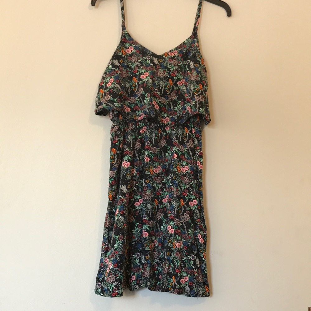 H&M Cute Floral Patterned Dress